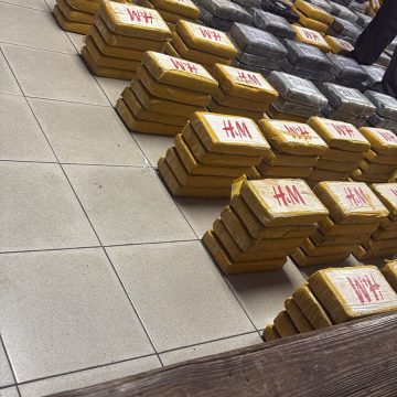 DECOMISAN MÁS DE 1,100 PAQUETES DE DROGA PROVENIENTE DE EL SALVADOR EN PUERTO DE PANAMÁ