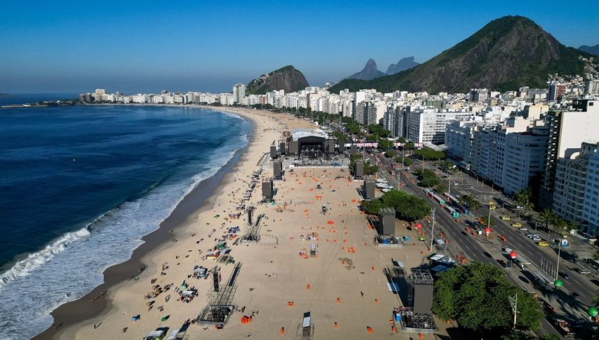 FUERTE DISPOSITIVO DE SEGURIDAD PARA EL CONCIERTO DE LADY GAGA EN RIO DE JANEIRO,BRASIL.