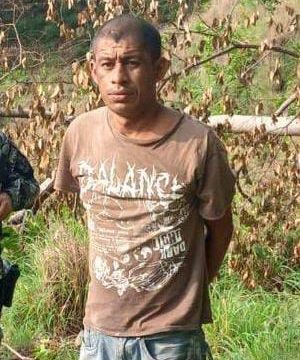 HOMBRE ES ARRESTADO EN LA UNIÓN POR DAR MUERTE A SU HERMANO TRAS UNA DISCUSIÓN