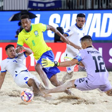 MUNDIAL DE FÚTBOL PLAYA 2025: EL SALVADOR PIERDE 3-1 ANTE BRASIL EN SU ESTRENO EN SEYCHELLES