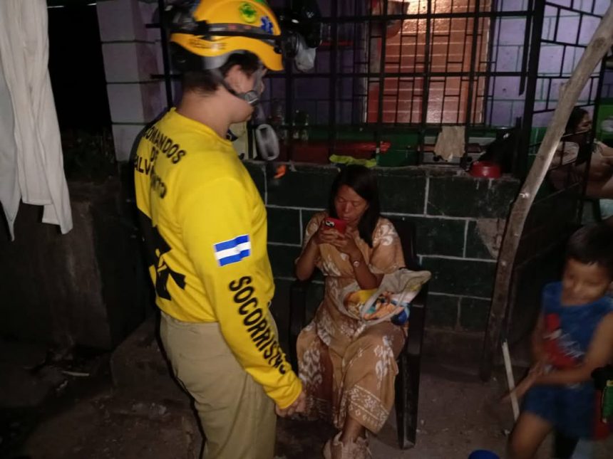 ASIÁTICA PERDIDA EN JUCUAPA FUE UBICADA CON BIEN GRACIAS A COMANDOS DE SALVAMENTO