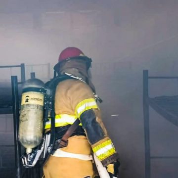 INCENDIO EN LA QUINTA BRIGADA DE INFANTERÍA EN SAN VICENTE FUE CONTROLADO SIN VÍCTIMAS QUE LAMENTAR