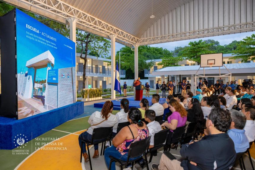 BUKELE LANZA PROGRAMA “DOS ESCUELAS POR DÍA” PARA TRANSFORMAR LA EDUCACIÓN EN EL SALVADOR