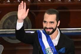 BUKELE LANZA ADVERTENCIA A TRANSPORTISTAS: “SI INSISTEN EN BUSCAR PROBLEMAS, LOS ENCONTRARÁN”