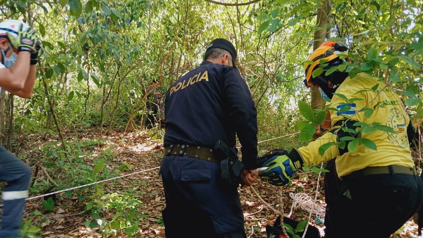 RECUPERAN CADÁVER EN EL RÍO SUCIO EN TACACHICO: AUTORIDADES INVESTIGAN LAS CAUSAS