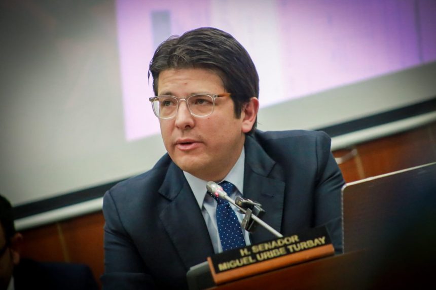 ATENTARON CONTRA MIGUEL URIBE, CANDIDATO PRESIDENCIAL EN COLOMBIA