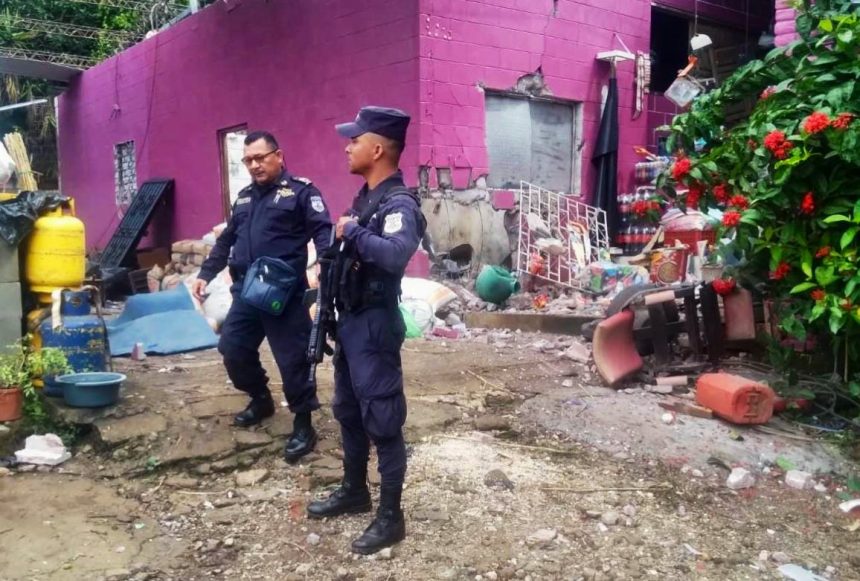 EXPLOSIÓN EN COHETERÍA DE NAHUIZALCO, SONSONATE GENERA ALERTA EN LA ZONA
