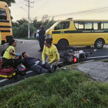 VARIOS MOTOCICLISTAS RESULTAN LESIONADOS EN DIFERENTES ACCIDENTES DE TRÁNSITO EN EL SALVADOR