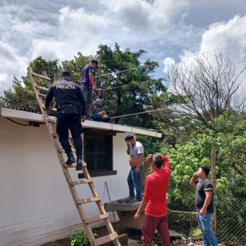 TRABAJADOR MUERE ELECTROCUTADO MIENTRAS LABORABA EN VIVIENDA EN APANECA, AHUACHAPÁN
