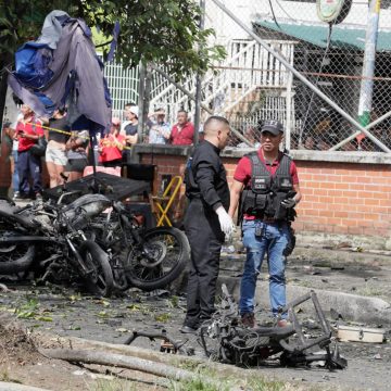 SIETE ATENTADOS CON EXPLOSIVOS DEJAN UN MUERTO EN EL SUROESTE DE COLOMBIA