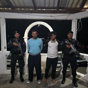 INTERCEPTAN LANCHA CON 134 KILOS DE COCAÍNA VALORADA EN $3.36 MILLONES FRENTE A LA COSTA DE LA LIBERTAD