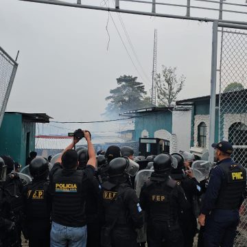 VIOLENTO MOTÍN EN CÁRCEL DE GUATEMALA DURANTE REQUISA SORPRESA