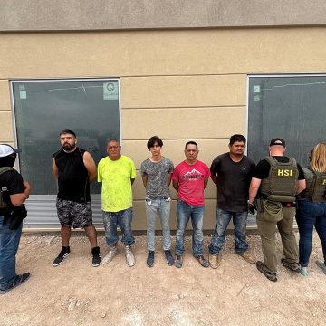 ICE CAPTURA A SALVADOREÑOS Y MEXICANOS EN SUS LUGARES DE TRABAJO DURANTE OPERATIVO EN TEXAS