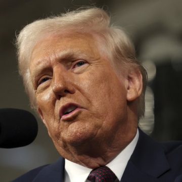 TRUMP CANCELA NEGOCIACIONES COMERCIALES CON CANADÁ Y AMENAZA NUEVOS ARANCELES