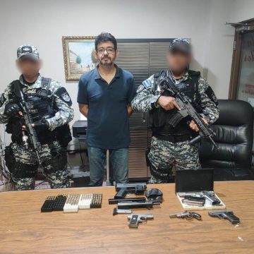 POLICÍA CAPTURA A SUJETO CON VARIAS ARMAS DE FUEGO Y ABUNDANTE MUNICIÓN EN PLANES DE RENDEROS