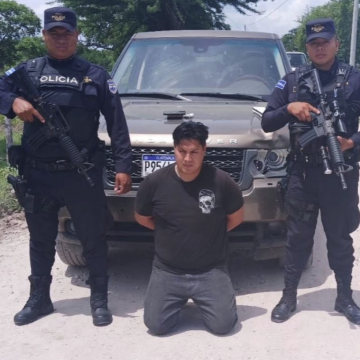 ATROPELLO A NIÑA EN AHUACHAPÁN: CONDUCTOR GUATEMALTECO HUYÓ DEL LUGAR Y FUE CAPTURADO CUANDO INTENTABA ESCAPAR DEL PAÍS