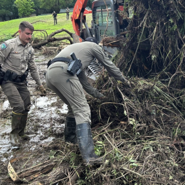 CIFRA DE MUERTOS POR INUNDACIONES EN TEXAS ASCIENDE A 83 TRAS 72 HORAS DE BÚSQUEDA