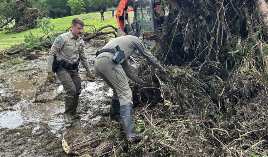 CIFRA DE MUERTOS POR INUNDACIONES EN TEXAS ASCIENDE A 83 TRAS 72 HORAS DE BÚSQUEDA
