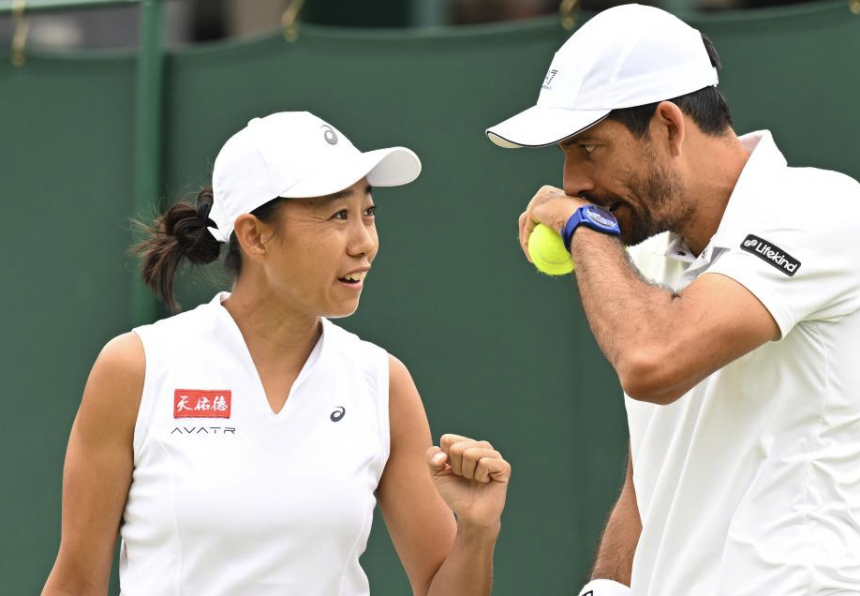 MARCELO ARÉVALO HACE HISTORIA EN WIMBLEDON: CLASIFICADO A SEMIFINALES EN DOBLES MIXTOS Y EN CARRERA POR EL DOBLES MASCULINO