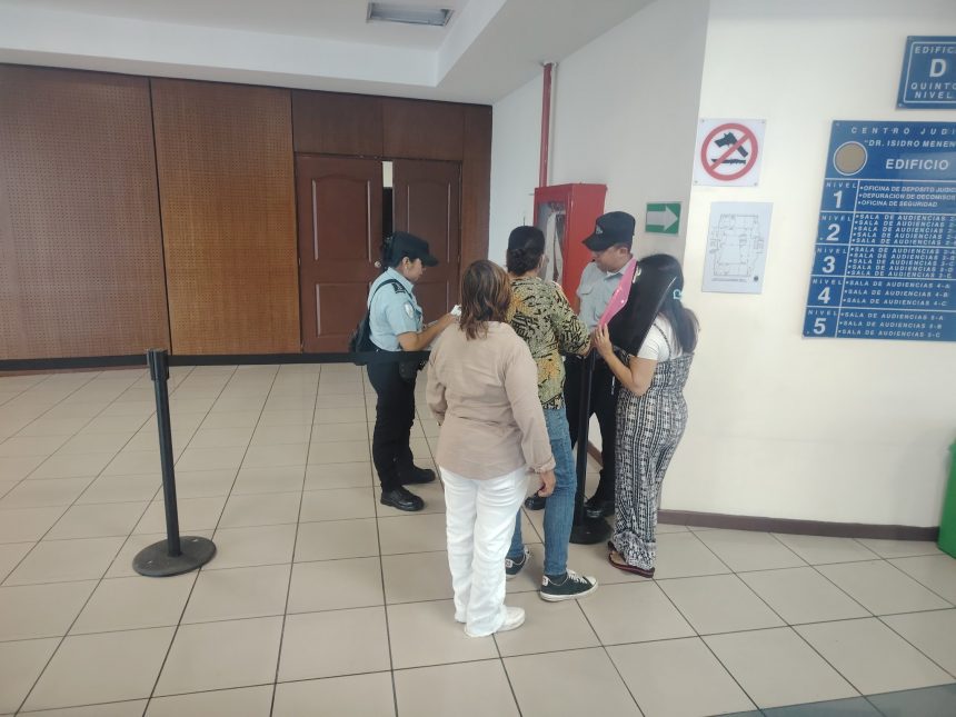 TRIBUNAL CONTRA EL CRIMEN ORGANIZADO INSTALÓ AUDIENCIA CONTRA 48 ESTUDIANTES VINCULADOS A LA PANDILLA “LA RAZA”
