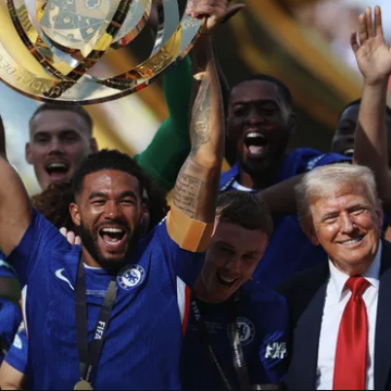 TRUMP NO SE BAJA DEL ESCENARIO: EL MOMENTO QUE MARCÓ LA FINAL DEL MUNDIAL DE CLUBES 2025