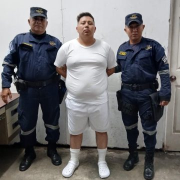 SUJETO SIN LICENCIA CAUSA ACCIDENTE Y LESIONA A MENOR EN SAN BARTOLOMÉ PERULAPIA
