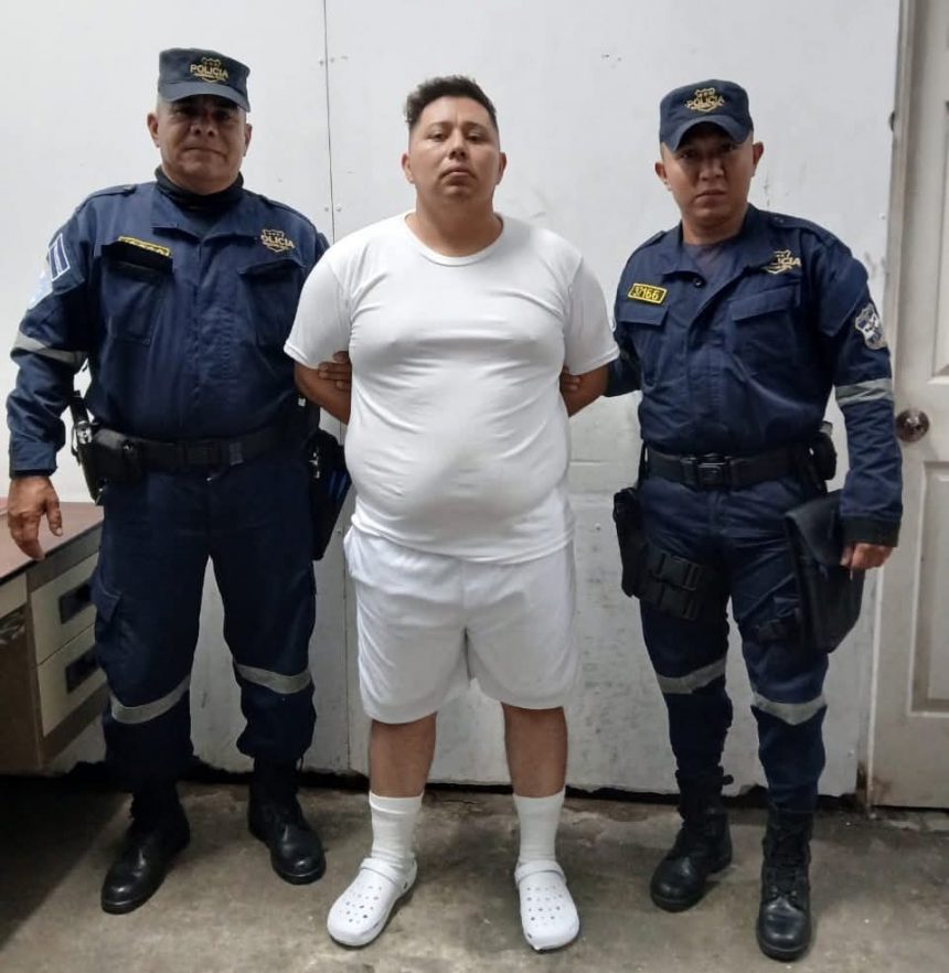 SUJETO SIN LICENCIA CAUSA ACCIDENTE Y LESIONA A MENOR EN SAN BARTOLOMÉ PERULAPIA