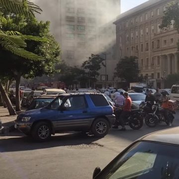 INCENDIO EN EDIFICIO DE TELECOMUNICACIONES EN EL CAIRO DEJÓ CUATRO MUERTOS Y VARIOS HERIDOS