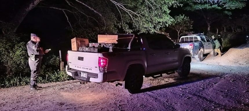LOCALIZAN VEHÍCULO CON MERCADERÍA DE CONTRABANDO EN ZONA FRONTERIZA CON GUATEMALA