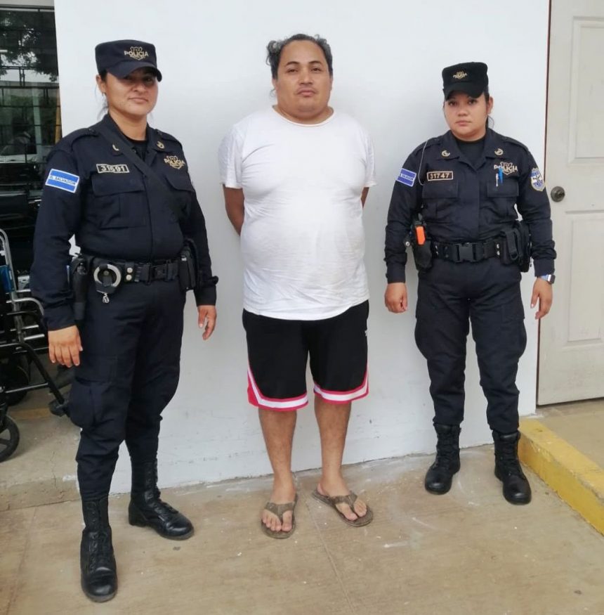 EN CHALCHUAPA DETUVIERON A SUJETO QUE PRESUMÍA SER PANDILLERO EN REDES SOCIALES