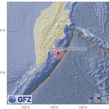 FUERTE SISMO DE 7.4 SACUDE PENÍNSULA DE KAMCHATKA Y ACTIVA ALERTA DE TSUNAMI