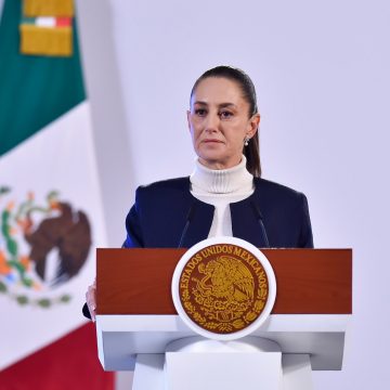 SHEINBAUM RECHAZA PRISIÓN PARA MIGRANTES EN FLORIDA Y LA CALIFICA DE “INHUMANA”