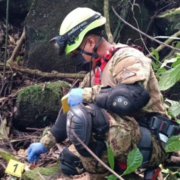 FGR CONFIRMA QUE HAN LOCALIZADO OSAMENTAS DE PROFESOR KIKE DESAPARECIDO EN VOLCÁN CHINCHONTEPEC EN SAN VICENTE