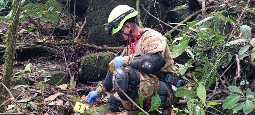 FGR CONFIRMA QUE HAN LOCALIZADO OSAMENTAS DE PROFESOR KIKE DESAPARECIDO EN VOLCÁN CHINCHONTEPEC EN SAN VICENTE