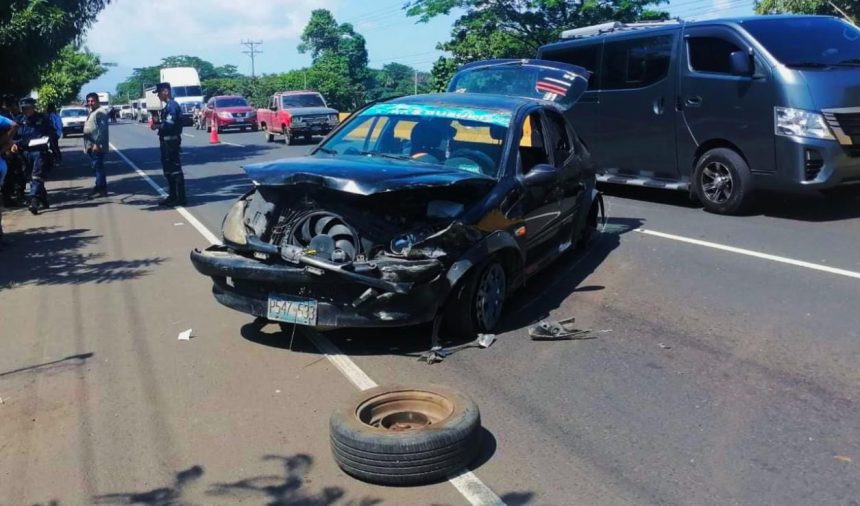 BEBÉ DE DOS MESES RESULTA LESIONDO EN ACCIDENTE DE TRÁNSITO EN SONSONATE