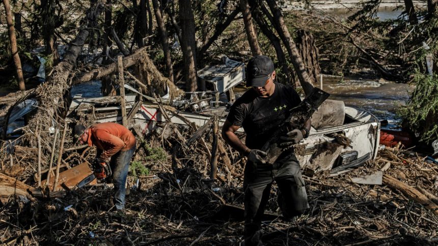 SUSPENDEN BÚSQUEDA DE VÍCTIMAS POR INUNDACIONES EN TEXAS ANTE NUEVAS LLUVIAS