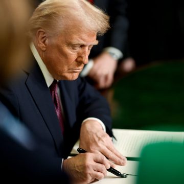 EE.UU. CANCELA SUBSIDIOS EDUCATIVOS PARA INMIGRANTES INDOCUMENTADOS