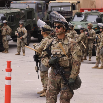 TRUMP MILITARIZA WASHINGTON Y APUNTA A CHICAGO Y NUEVA YORK
