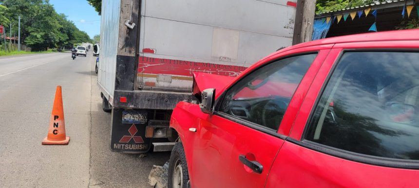 UNA PERSONA LESIONADA EN ACCIDENTE DE TRÁNSITO EN LA CARRETERA LITORAL