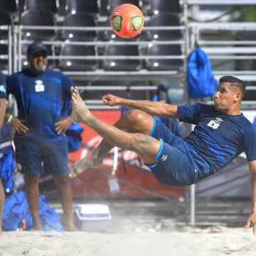 “TIN” RUIZ ANUNCIA SU RETIRO DE LA SELECTA PLAYERA TRAS 20 AÑOS DE CARRERA