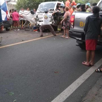 VARIOS LESIONADOS DEJÓ UN FUERTE ACCIDENTE DE TRÁNSITO ENTRE CAMIÓN Y BUS EN LA CARRETERA DE SANTA ANA A CANDELARIA DE LA FRONTERA