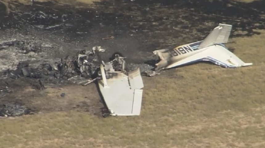 Colision-Aviones 2 CHOQUE ENTRE DOS AVIONES PEQUEÑOS EN COLORADO DEJA UN MUERTO Y TRES HERIDOS