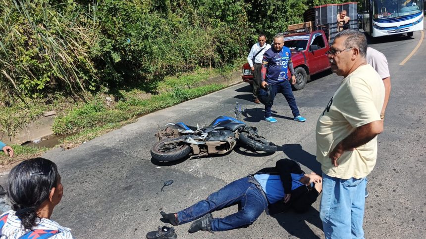 VARIOS ACCIDENTES DE TRÁNSITO REGISTRADOS EN SANTA ANA Y CHALCHUAPA