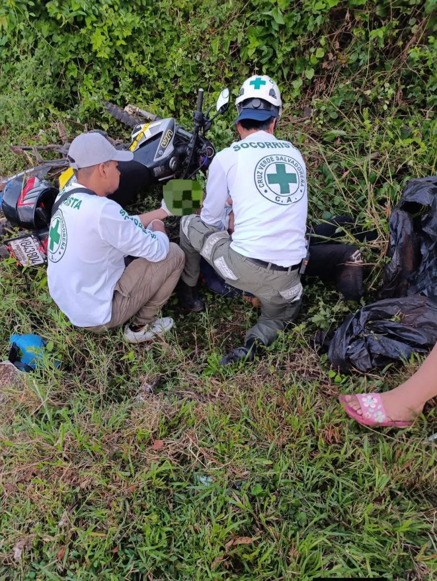 MOTOCICLISTA MUERE TRAS ACCIDENTARSE POR ESQUIVAR A UN PERRO EN CARRETERA DE OPICO A CIUDAD ARCE