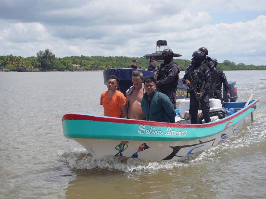 AUTORIDADES ANUNCIAN DURO GOLPE AL NARCOTRÁFICO EN COSTAS SALVADOREÑAS