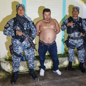 CHALATE 11 LA PNC ARRESTÓ A UN SUJETO QUE EN ESTADO DE EBRIEDAD ATACÓ A SU VECINO CON UN CORVO EN CHALATENANGO