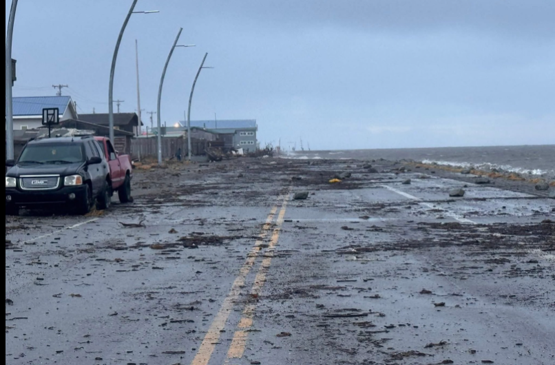 alaska 1 DEVASTACIÓN EN ALASKA: UN MUERTO Y MILES DE DESPLAZADOS TRAS EL PASO DEL EXTIFÓN HALONG