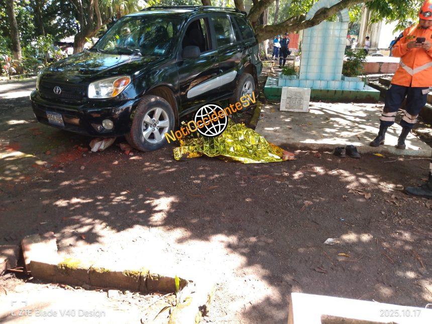 MUJER FALLECE TRAS SER ATROPELLADA DENTRO DEL CEMENTERIO GENERAL DE SANTA ANA