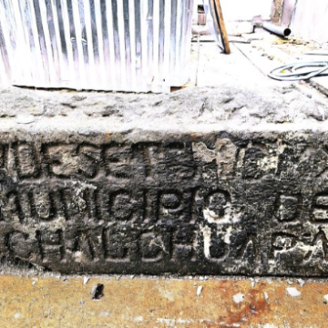 HALLAN PIEZA HISTÓRICA DE 1912 DURANTE OBRAS MUNICIPALES EN CHALCHUAPA