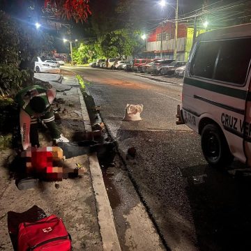 MOTOCICLISTA MUERE AL PERDER EL CONTROL CERCA DE LOS JUZGADOS DE SOYAPANGO
